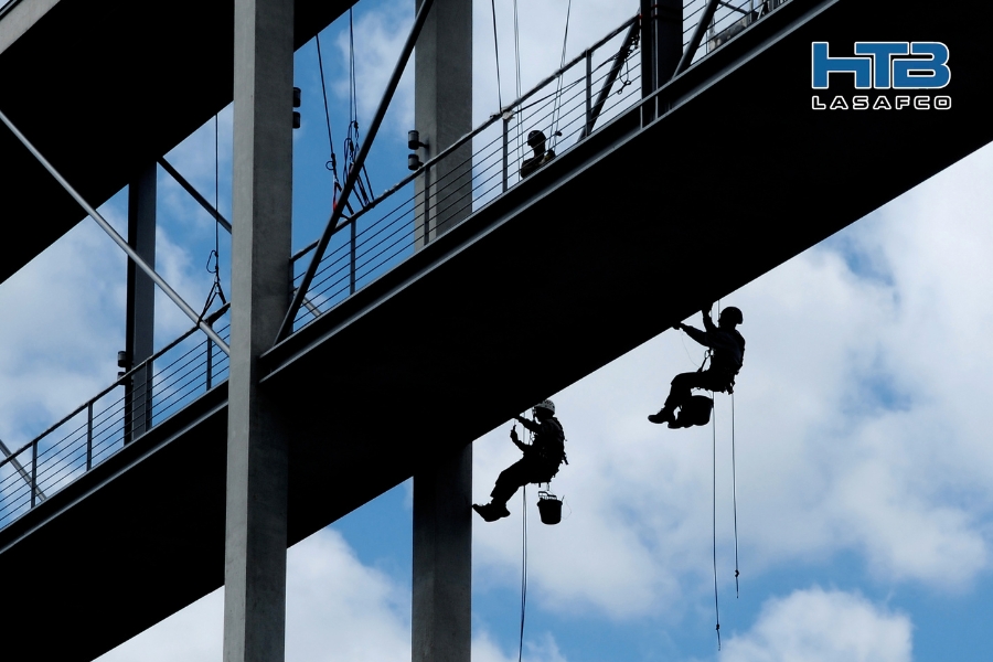 Danh Mục 32 Công Việc Yêu Cầu Nghiêm Ngặt Về ATVSLĐ Theo Thông Tư 06/2020/TT-BLĐTBXH