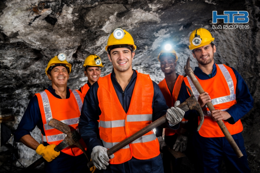 Quy Định ATVSLĐ Khi Làm Việc Trong Không Gian Hạn Chế